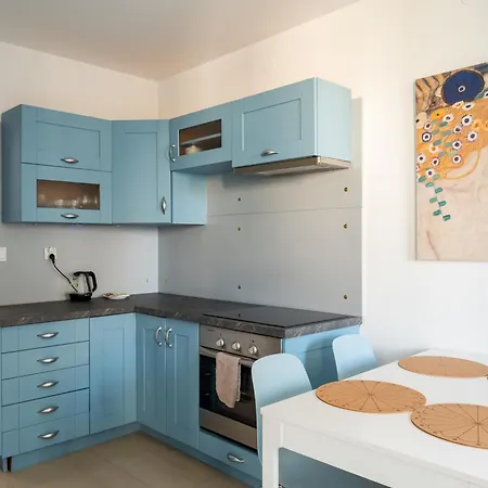 Metro Wilanowska Comfort By Bookinghost Apartment